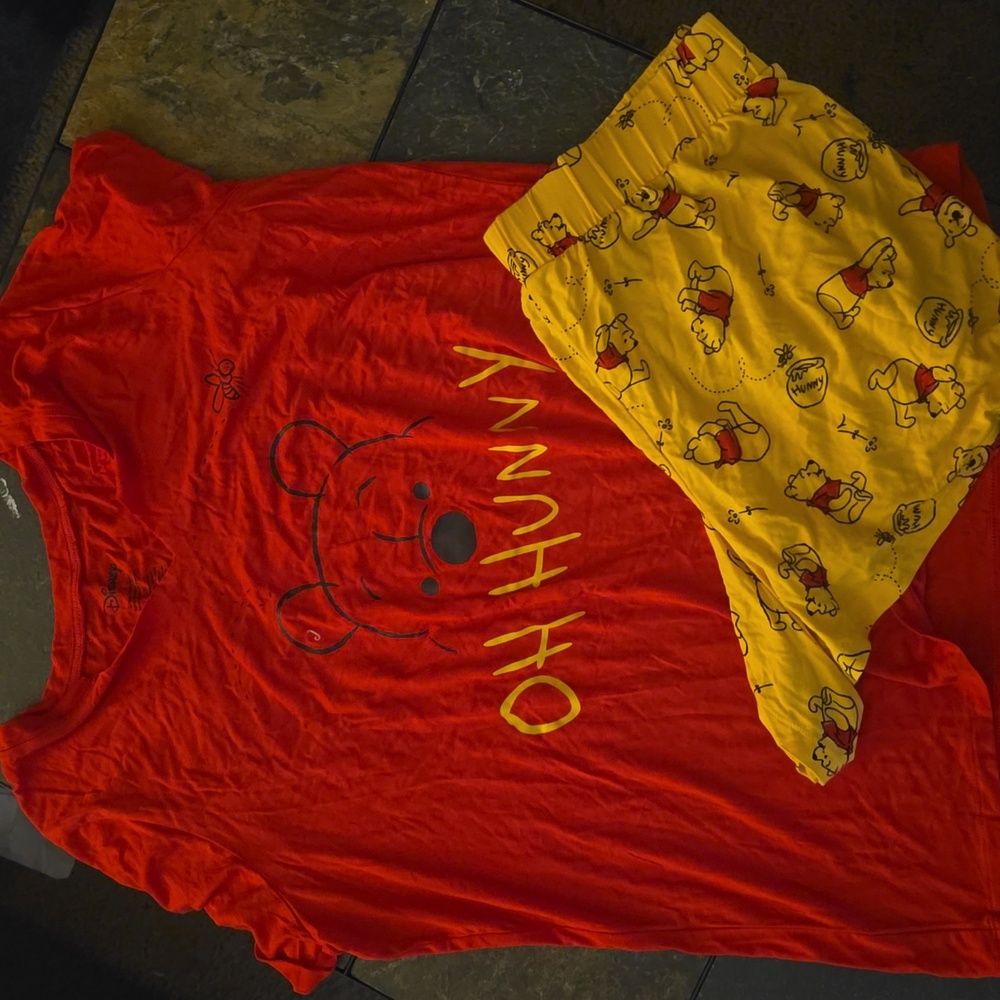 Disney Whinne The Pooh Pajamas